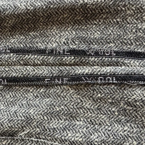 🛍️SALE🛍️ Custom-Tailored Black and Gray Wool Tweed Shift Sleeveless Dress - Picture 6 of 7